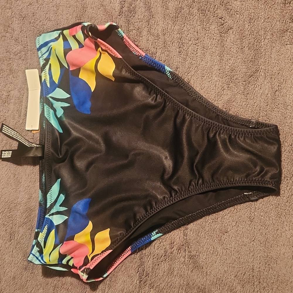 Flora Binki Bottoms